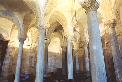 Immagine della Cripta della cattedrale di Otranto