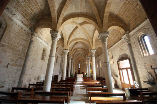 Chiesa di San Benedetto, Interno